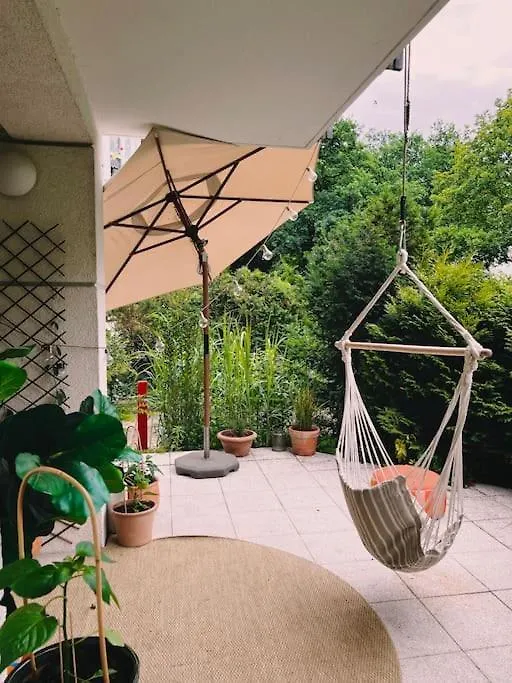 Wohnung Am See & Wald, Mit Garten Und Familienbett Berlín